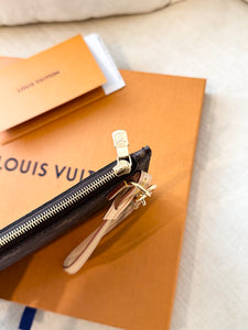 💖 LOUIS VUITTON 2025 LV x TM Takashi Murakami Monogram Pochette Wristlet Pouch