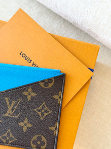 💙 NEW!! LOUIS VUITTON 2025 Monogram Zippy Coin Purse / Gaston Blue