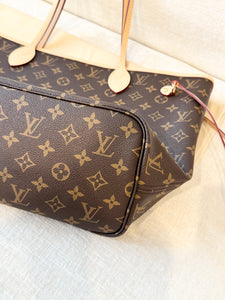 LOUIS VUITTON 2024 Monogram Neverfull MM Monogram Tote / Cherry