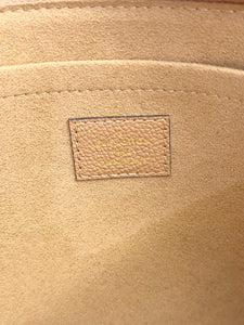 LOUIS VUITTON Monogram Canvas Daily Pouch in Sesame