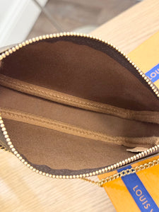 LOUIS VUITTON Monogram Canvas Mini Pochette Accessoires