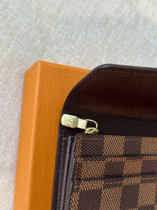 LOUIS VUITTON Damier Ebene Sarah Wallet