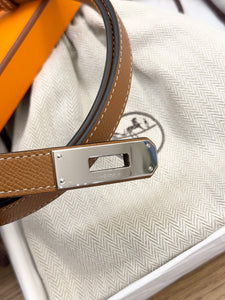 HERMES 2022 Epsom Leather Kelly 18 Belt in Gold