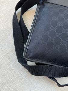 GUCCI Unisex GG Monogram Messenger Crossbody Bag / Black